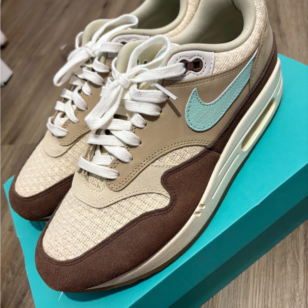 Nike Air Max Sneakers in Tan and Brown